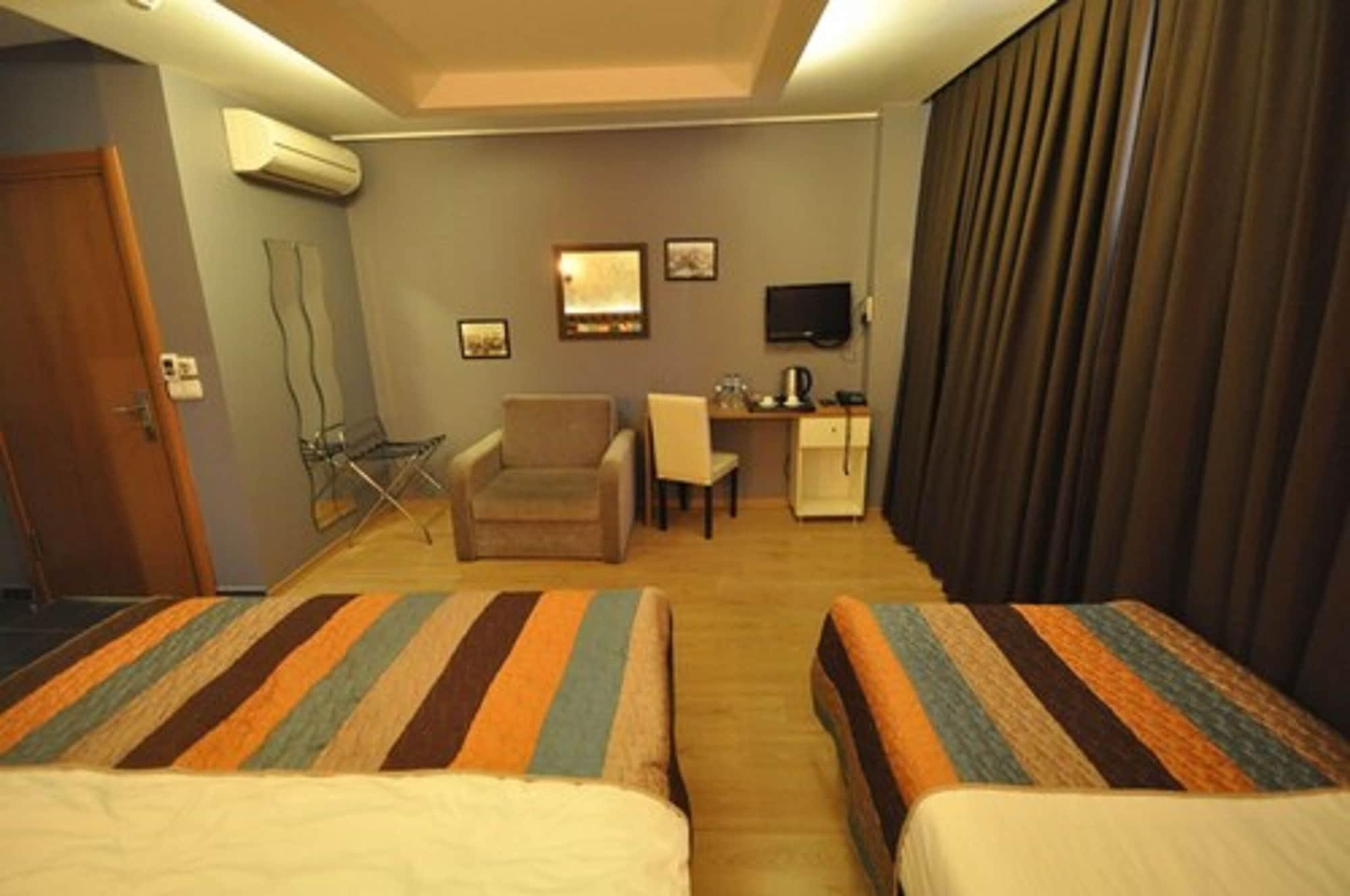 Retropera Hotell Istanbul Exteriör bild