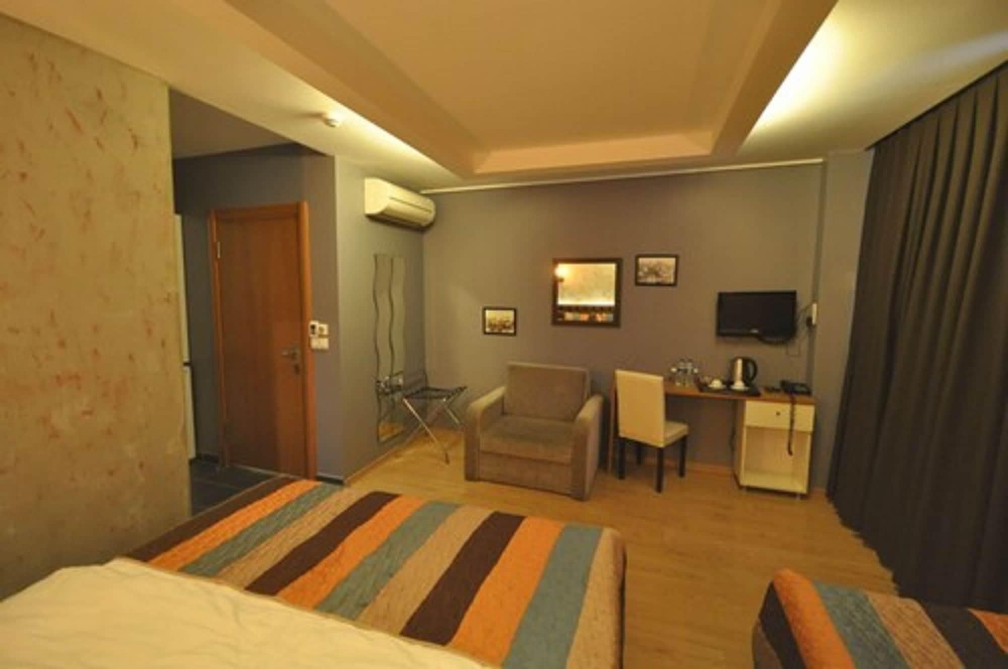 Retropera Hotell Istanbul Exteriör bild